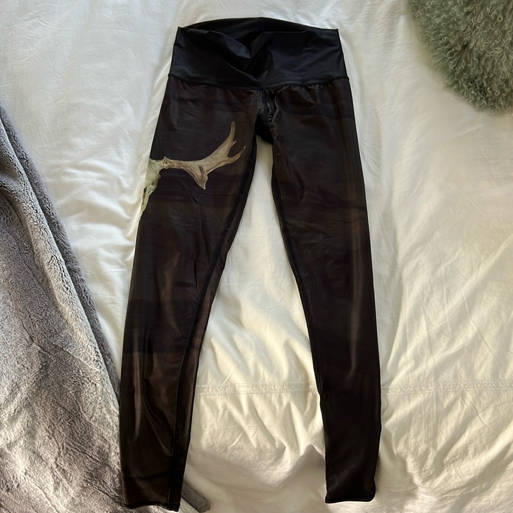 Teeki Leggings | Skeleton ram
